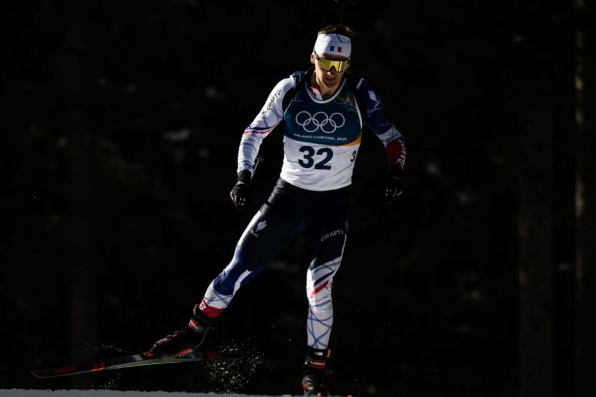 Olympic Gold Medalist Proposes Atop Active Volcano - Image 2