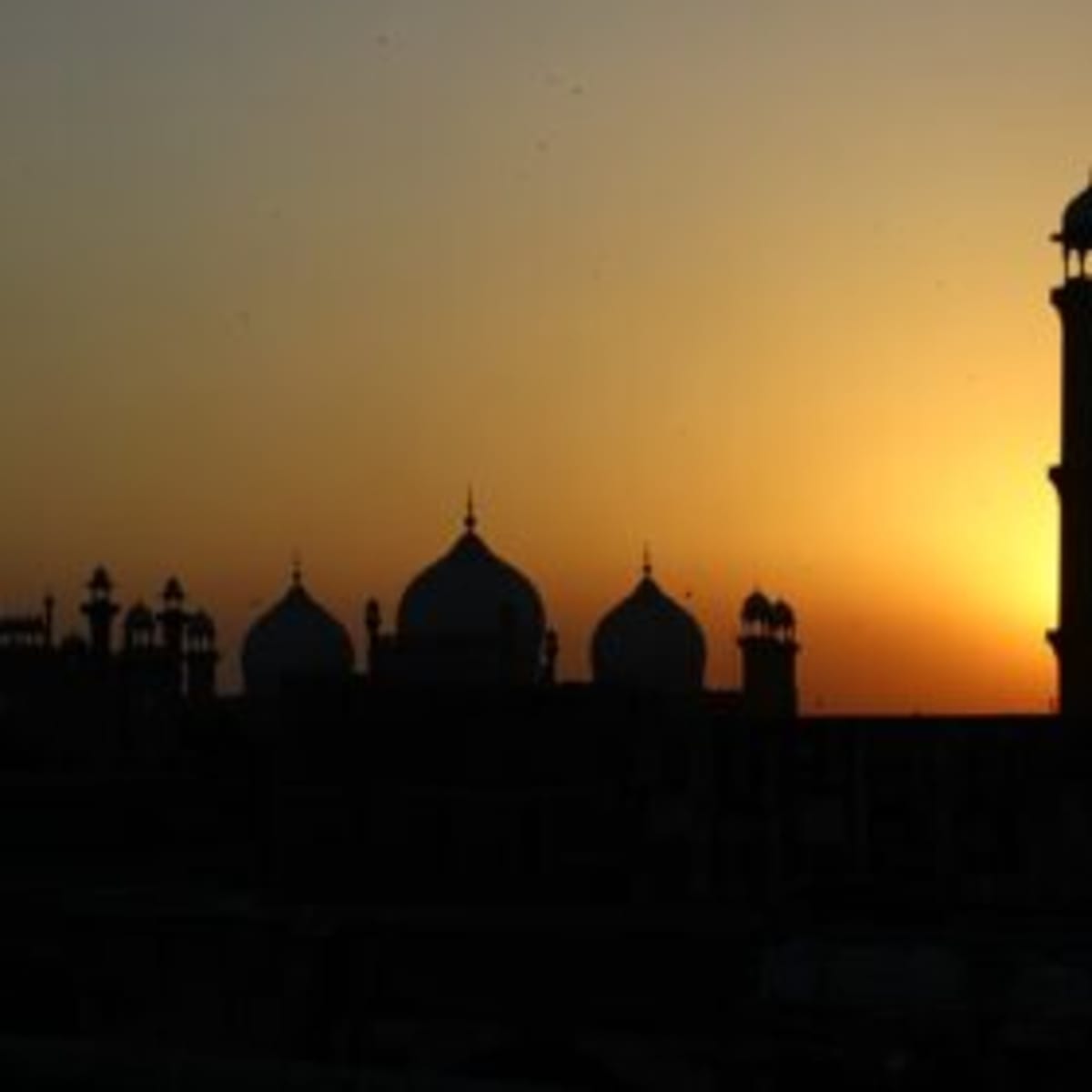 Pakistan Scraps Solar Fees to Speed Up Green Energy - Image 2