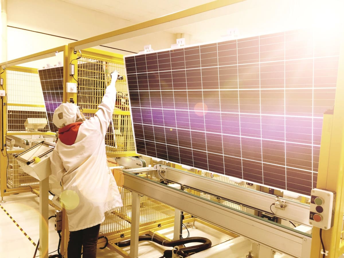 $1B Solar Plant Brings 1,200 Jobs to Indiana