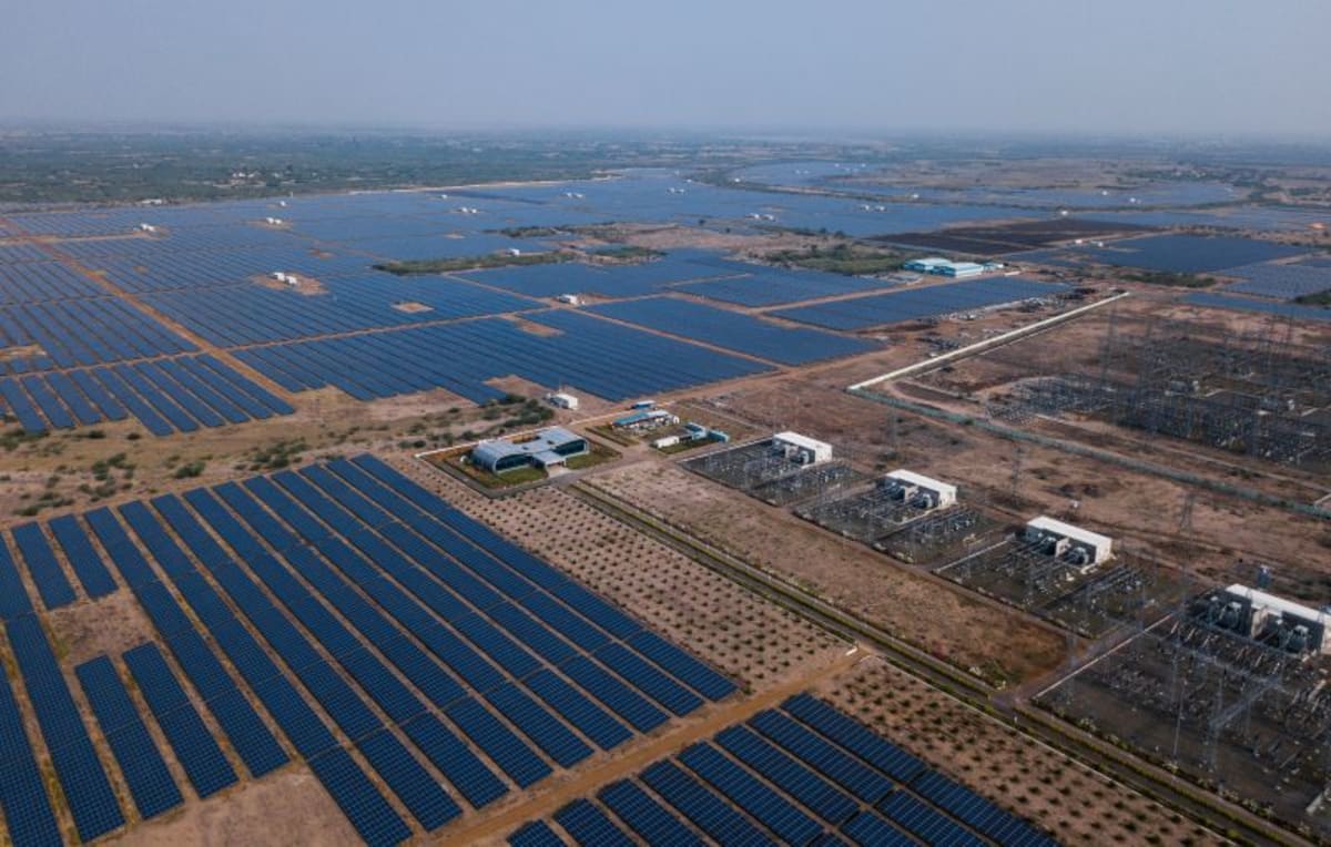 India Launches 1.2 GW Clean Energy Project with Storage