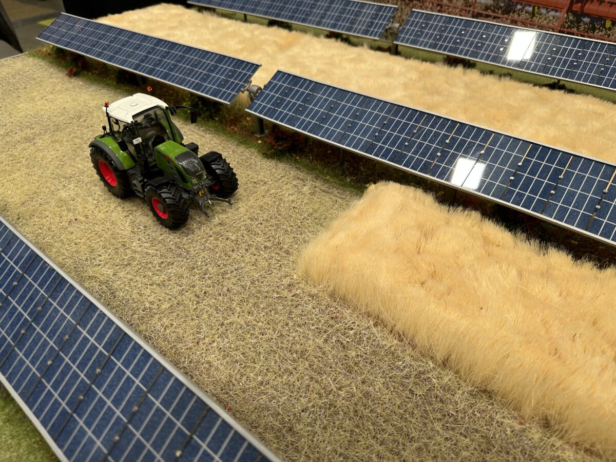 Colorado Finds Way to Farm and Generate Solar Power Together