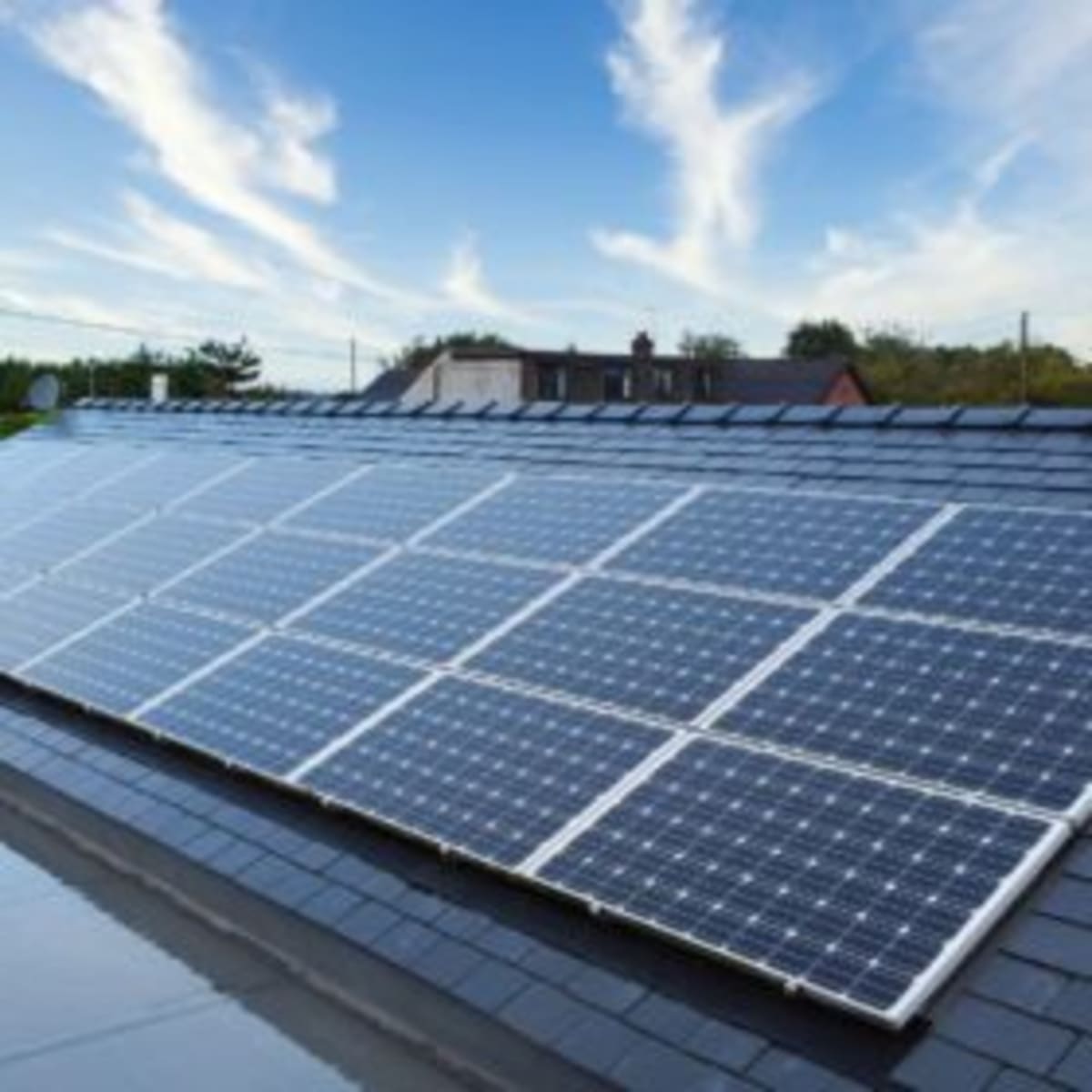 UK Hits 2 Million Solar Rooftops as Clean Energy Surges - Image 2
