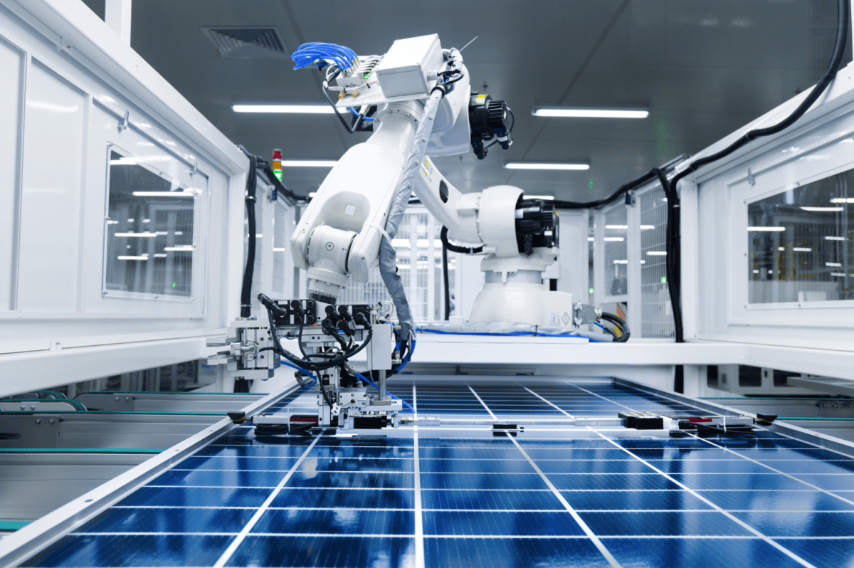 Solar Panel Hits Record 907W With 29% Efficiency