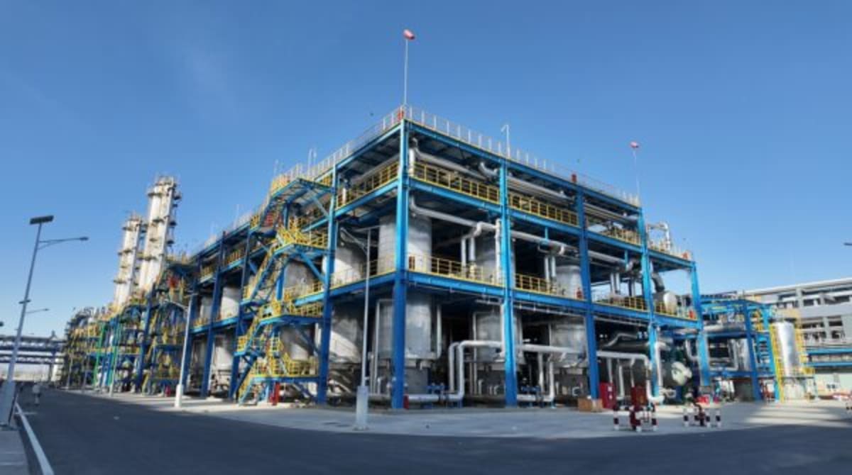 Oman's $1.6B Solar Factory Powers Clean Energy Outside China - Image 3