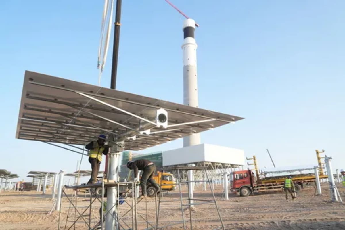 China Breaks Ground on World's Largest Solar-Storage Plant - Image 3