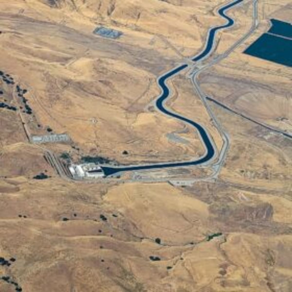 California Powers Water Pumps With Massive Solar Farm - Image 2