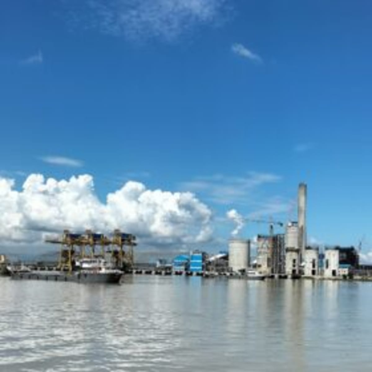 Bangladesh Building Largest Solar Farm to Power 685 Acres - Image 2