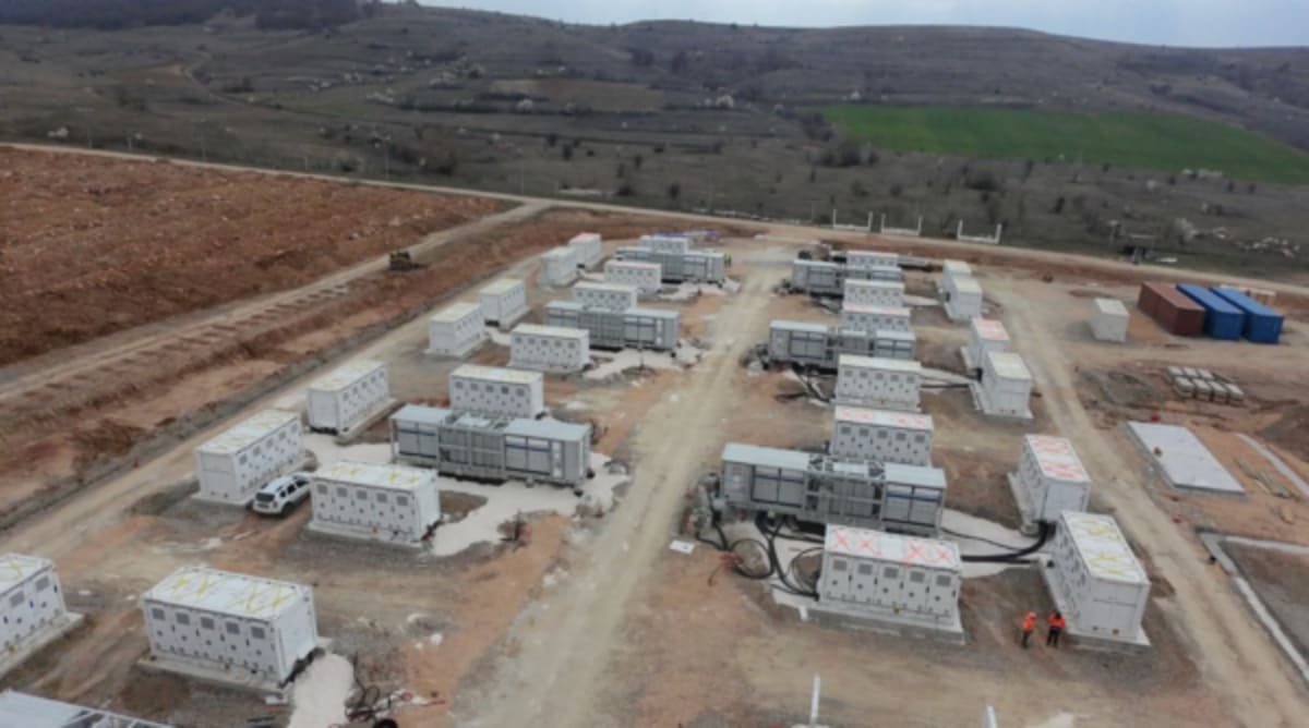 Greece Turns Old Coal Mines Into Europe's Largest Solar Hub - Image 4