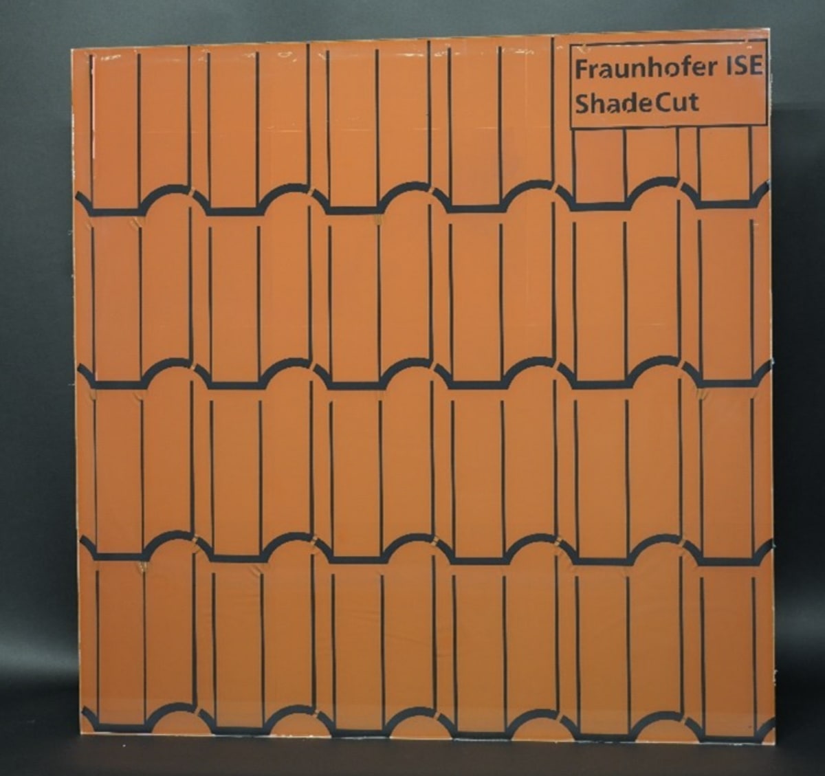 Colorful patterned solar panel inspired by iridescent blue Morpho butterfly wing structure