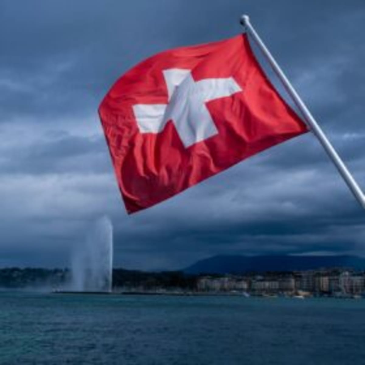 Switzerland Plans 40 GW Solar Expansion by 2050 - Image 2