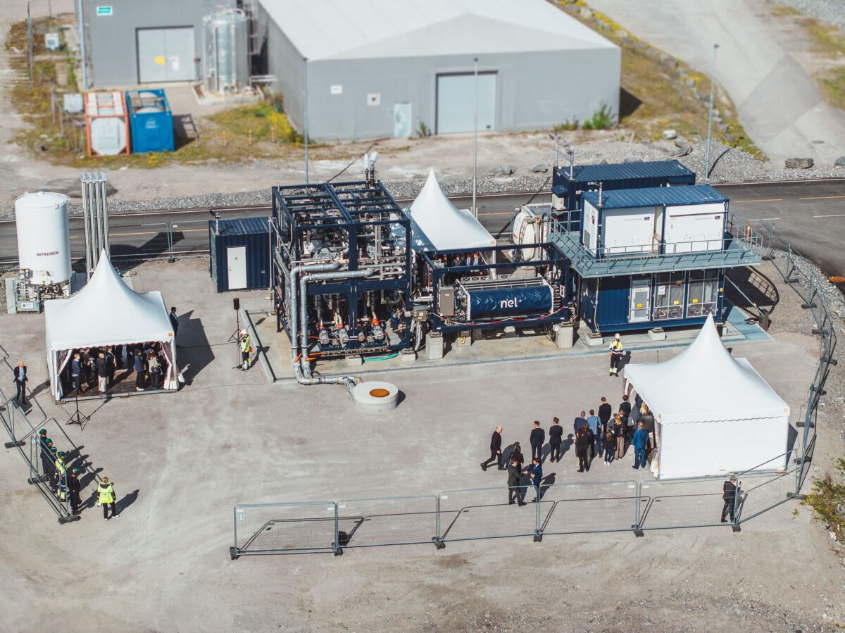 Hydrogen Tech Drops to Half Industry Cost in Major Breakthrough