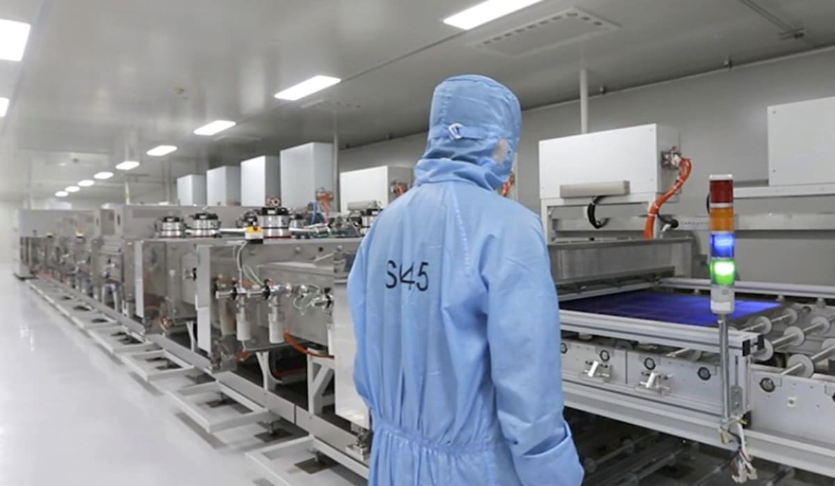 Solar Panel Efficiency Hits Record 28.2% in China
