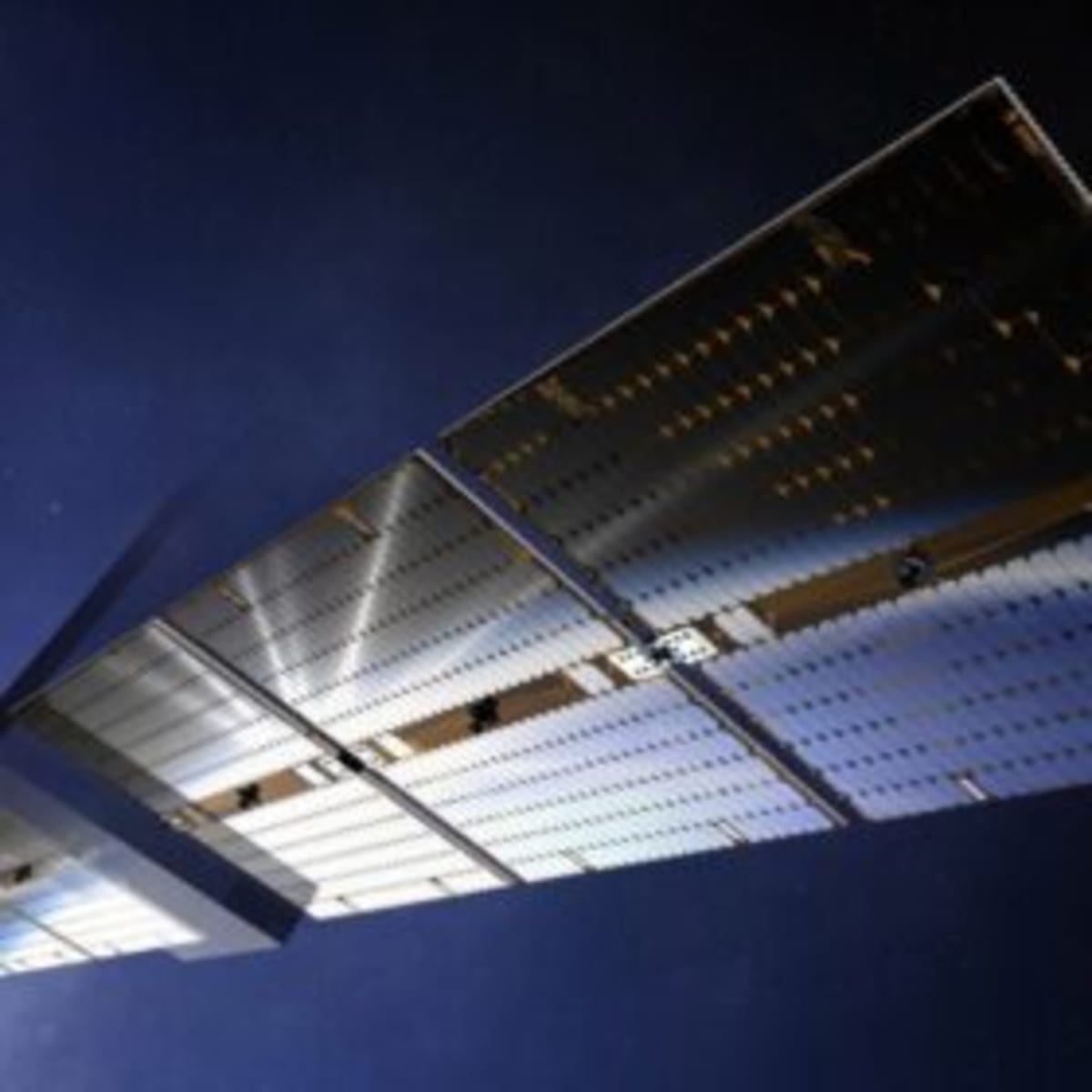 Dutch Teams Bring Cheaper Solar Panels to Space - Image 2