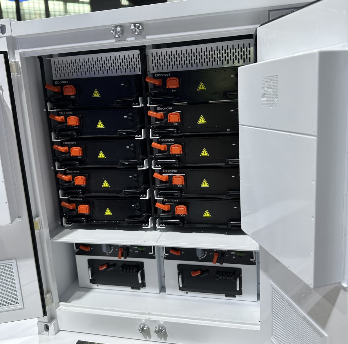 China's New Battery Box Powers Homes in 20 Milliseconds