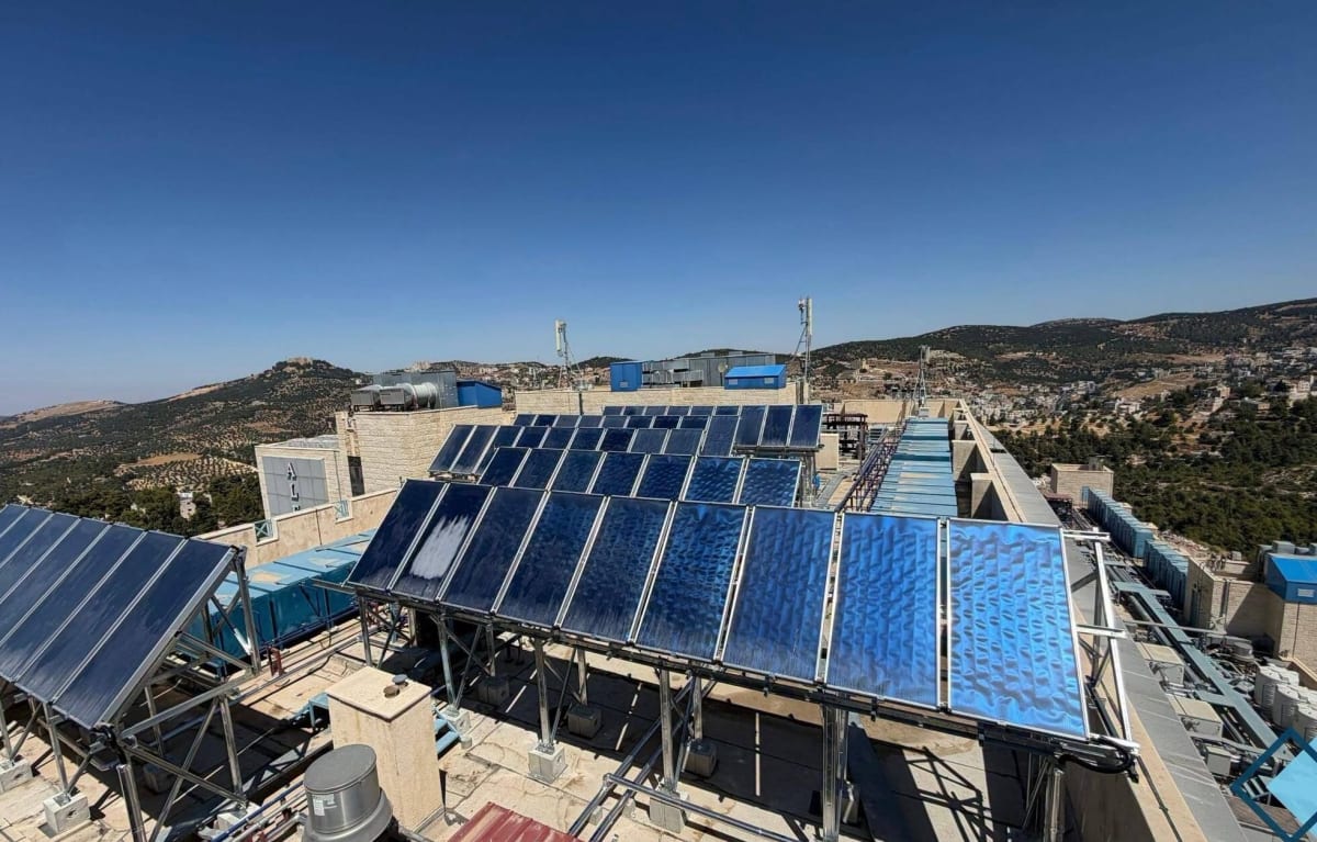 Jordan Installs Solar Water Heaters at Nine Hospitals