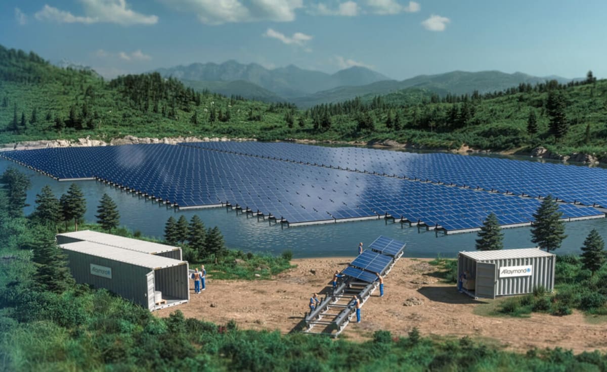 French Firm Makes Solar Panels Float With Mobile Factories - Image 3
