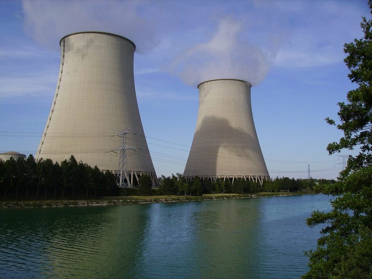 Solar Power Rescues France as Heat Shuts Down 13 Reactors - Image 3