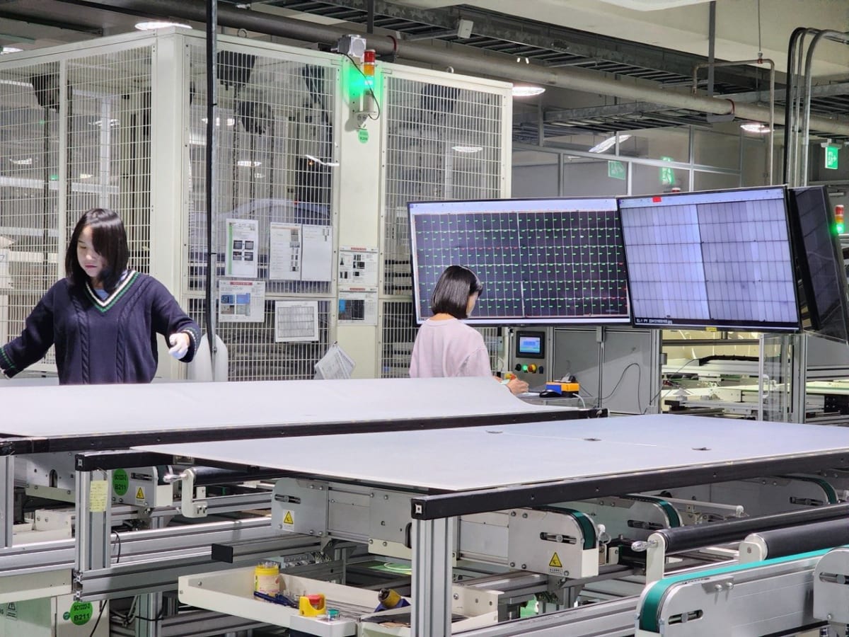 Korea Opens 350 MW Solar Factory, Creating Green Jobs
