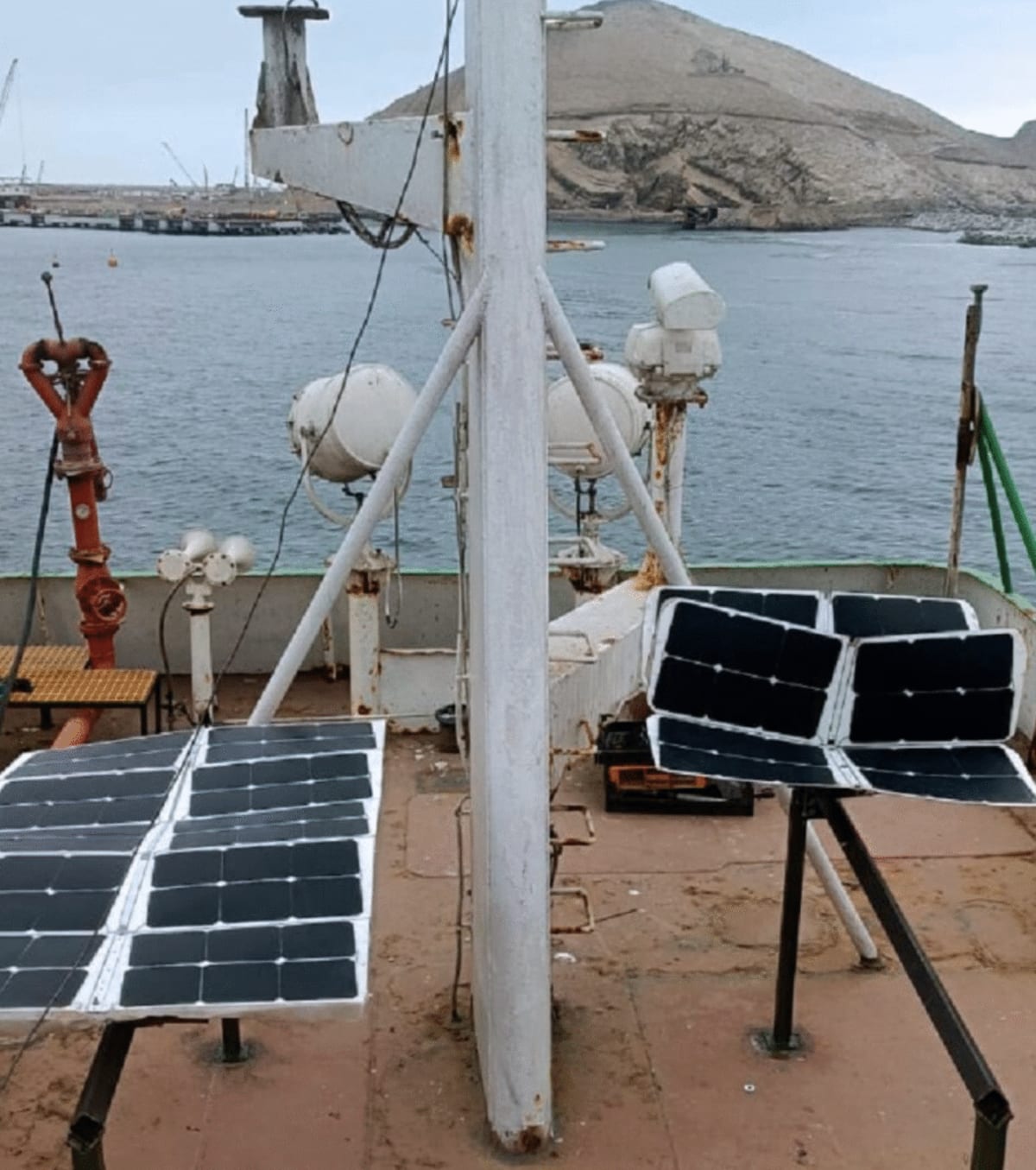 Peru Creates Solar Panels That Fold Like Origami - Image 4
