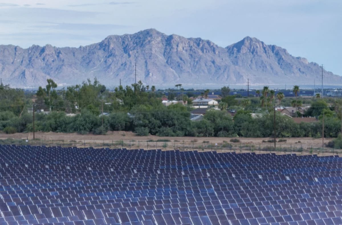 Texas Powers Up Massive Solar-Battery Project - Image 3