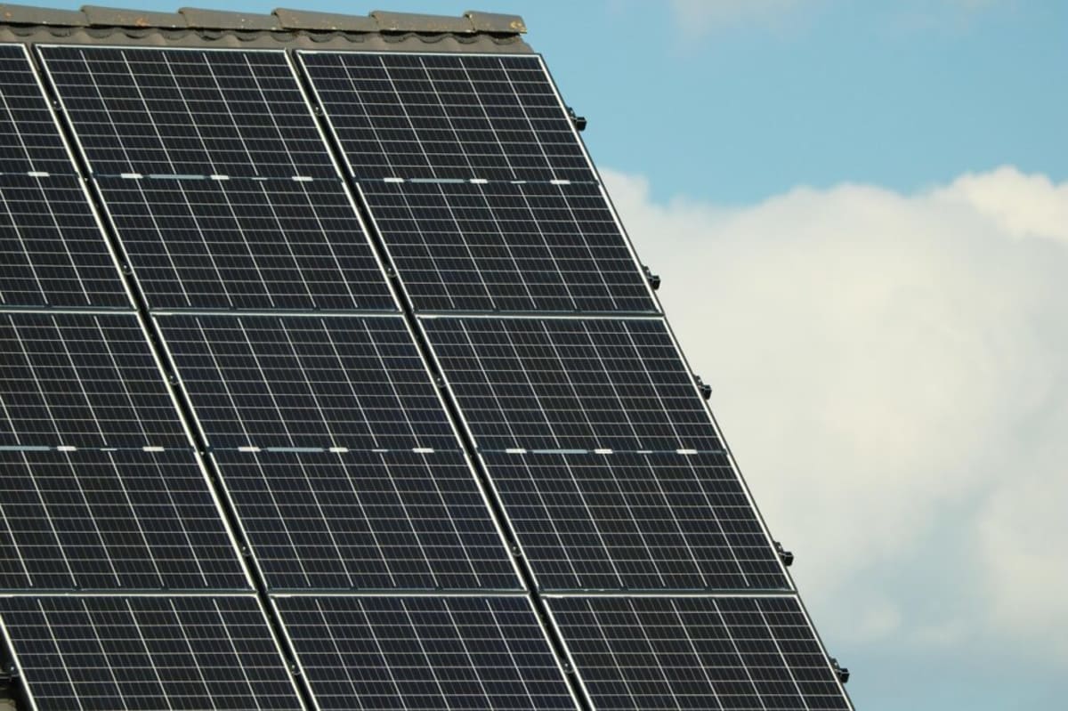 Guinea Launches 400 MW Solar Program With Battery Storage - Image 3