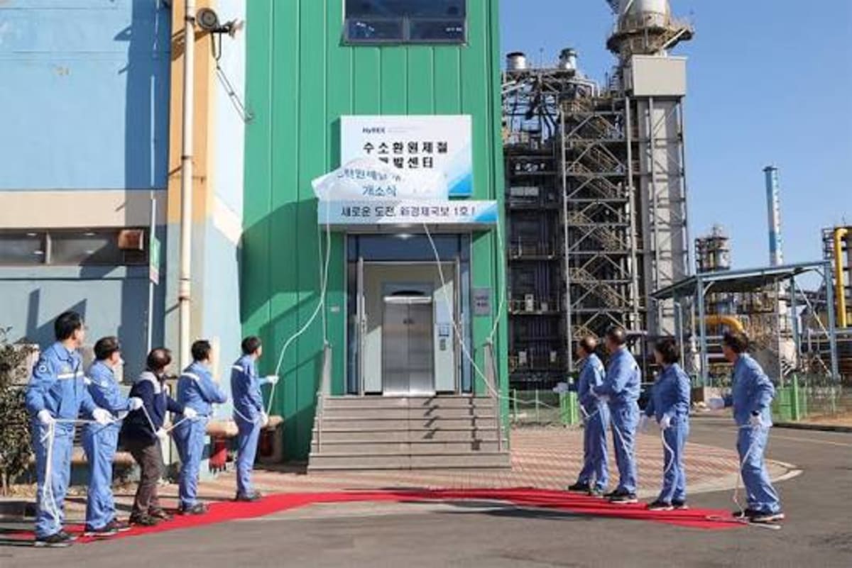 Steel Industry Goes Green: Hydrogen Tech to Launch by 2030
