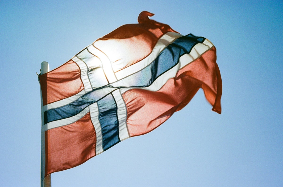 Norway Hits 1 GW Solar Milestone, Partners with Hydropower