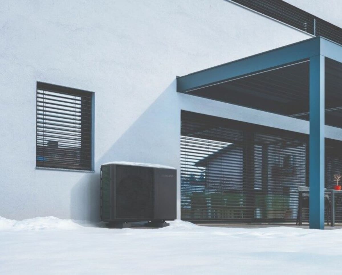 Italy Invests €30M in Floating Solar Farms - Image 3