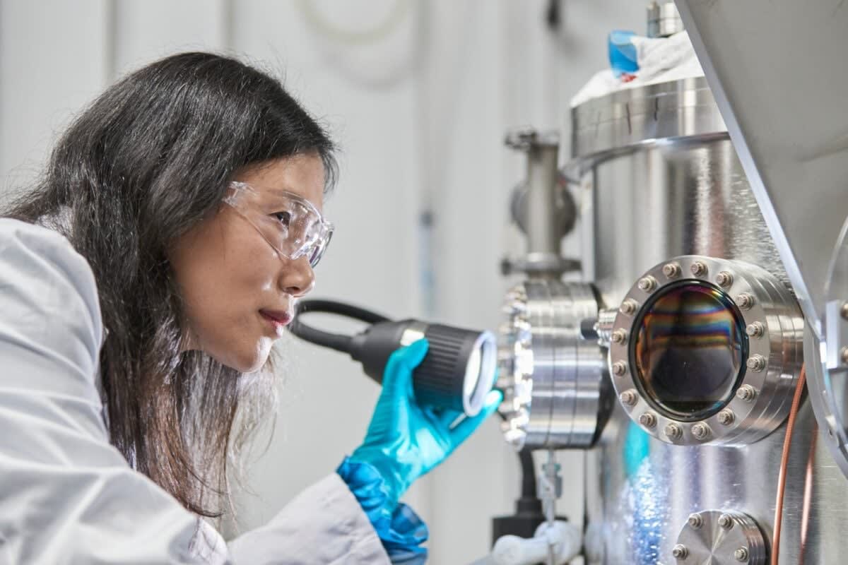 Scientists Hit Record 12.4% Efficiency on Eco-Friendly Solar