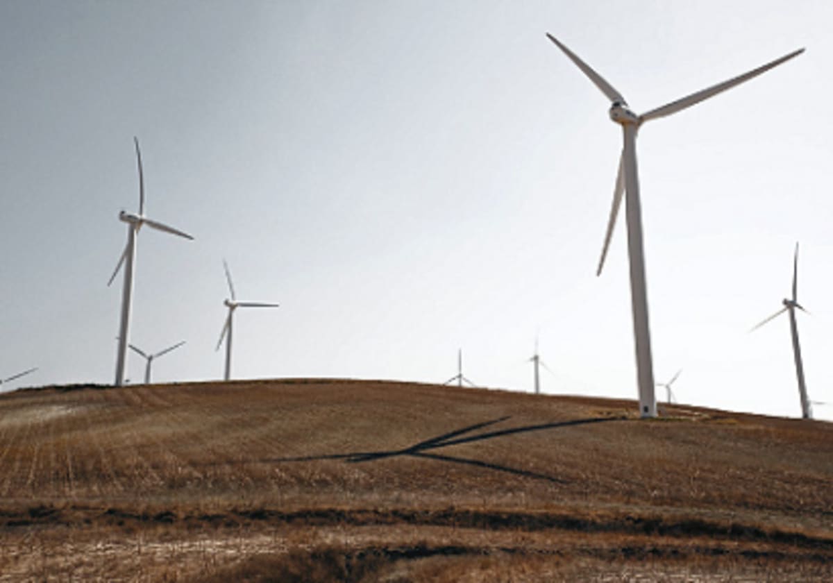 Europe Hits Record Wind Energy Year, Powering 7M Homes