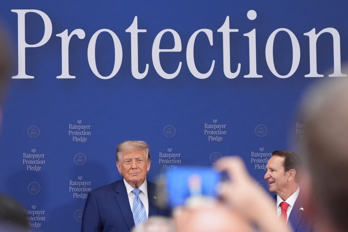 Business executives and governors gather at White House ceremony for data center pledge signing
