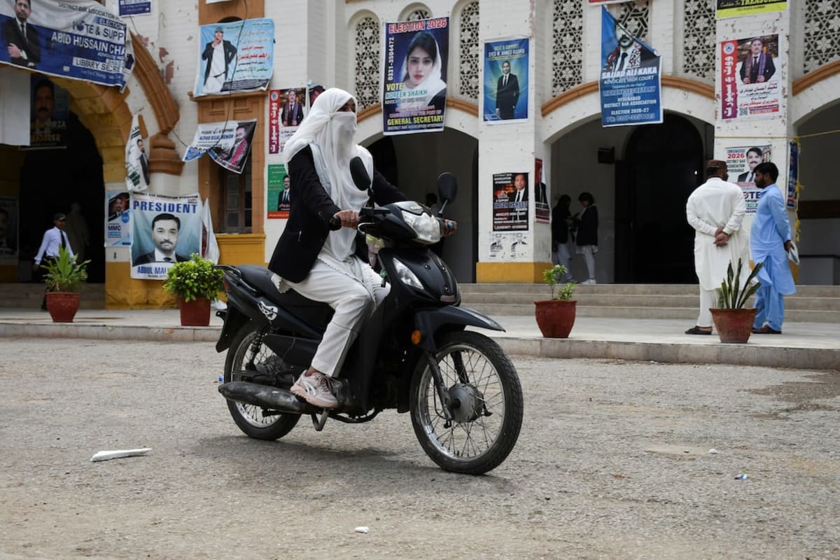 Pakistan's Electric Bike Sales Surge 70% in One Month - Image 2