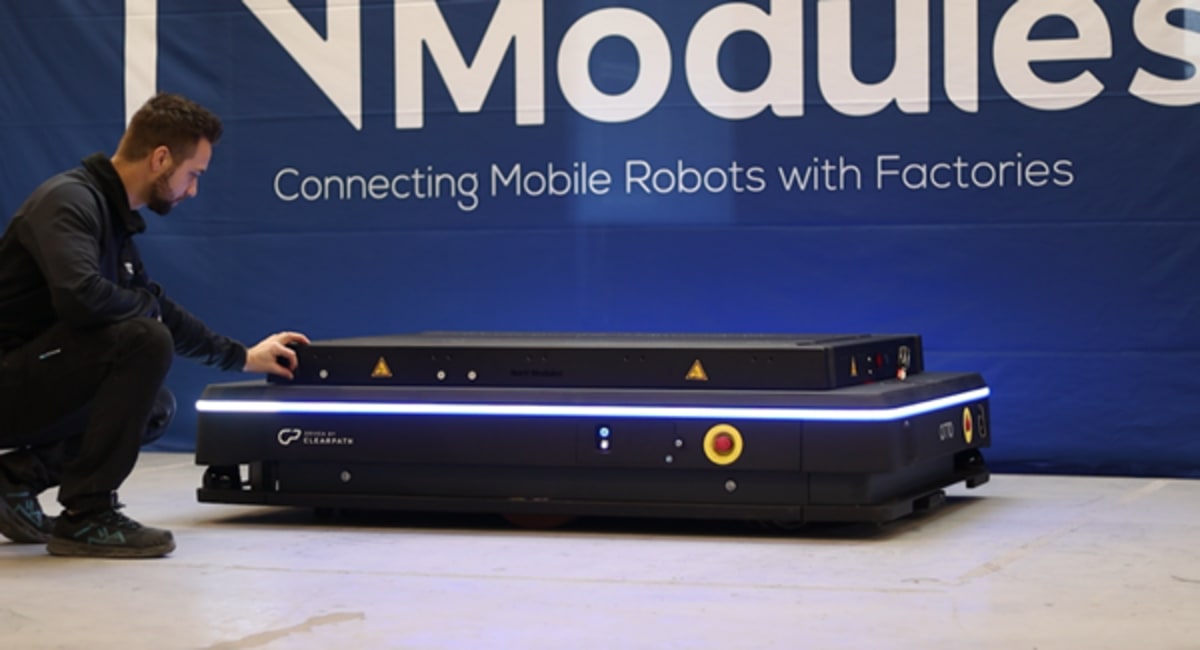 Warehouse Robots Create Jobs Instead of Eliminating Them - Image 3