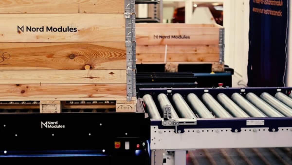 Warehouse Robots Create Jobs Instead of Eliminating Them - Image 4