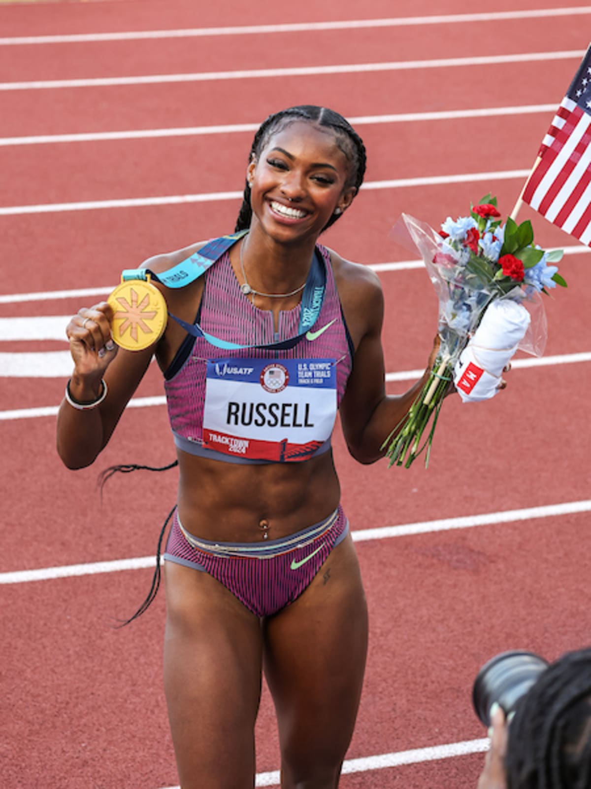 Masai Russell Breaks 100m Hurdles World Record in 12.09 - Image 3