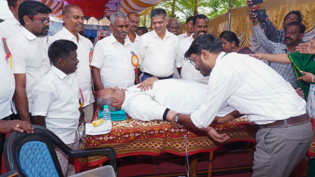 Indian Bishop Leads Palm Sunday Blood Drive in Tamil Nadu - Image 2