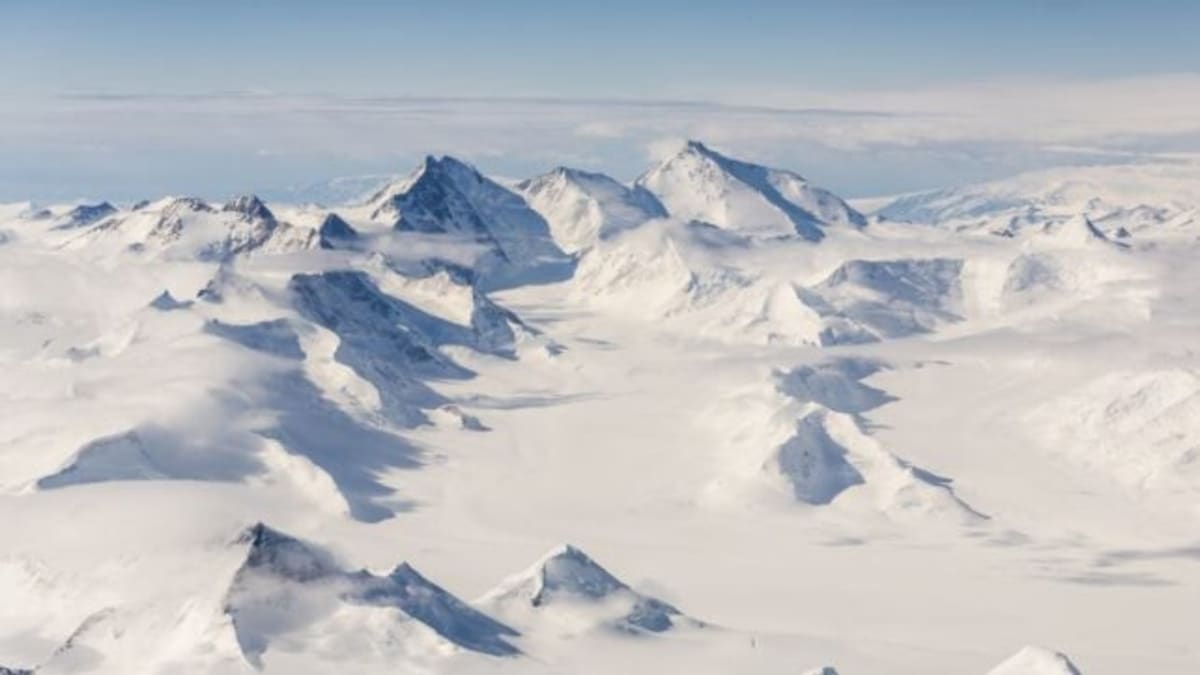 Scientists Find Massive Fan Structure Under Antarctica - Image 2