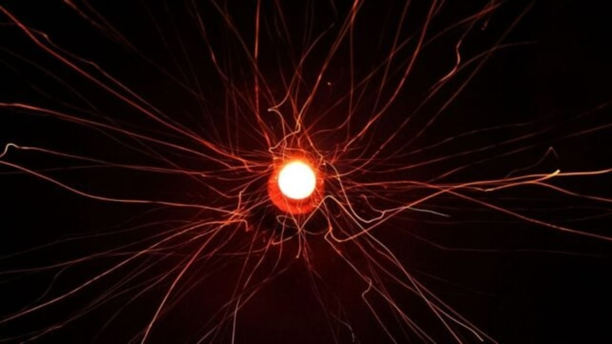 Scientists Find New Clue to What Holds Matter Together - Image 2