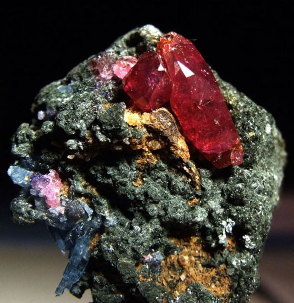 NASA Rover Finds Ruby-Like Gemstones on Mars - Image 5
