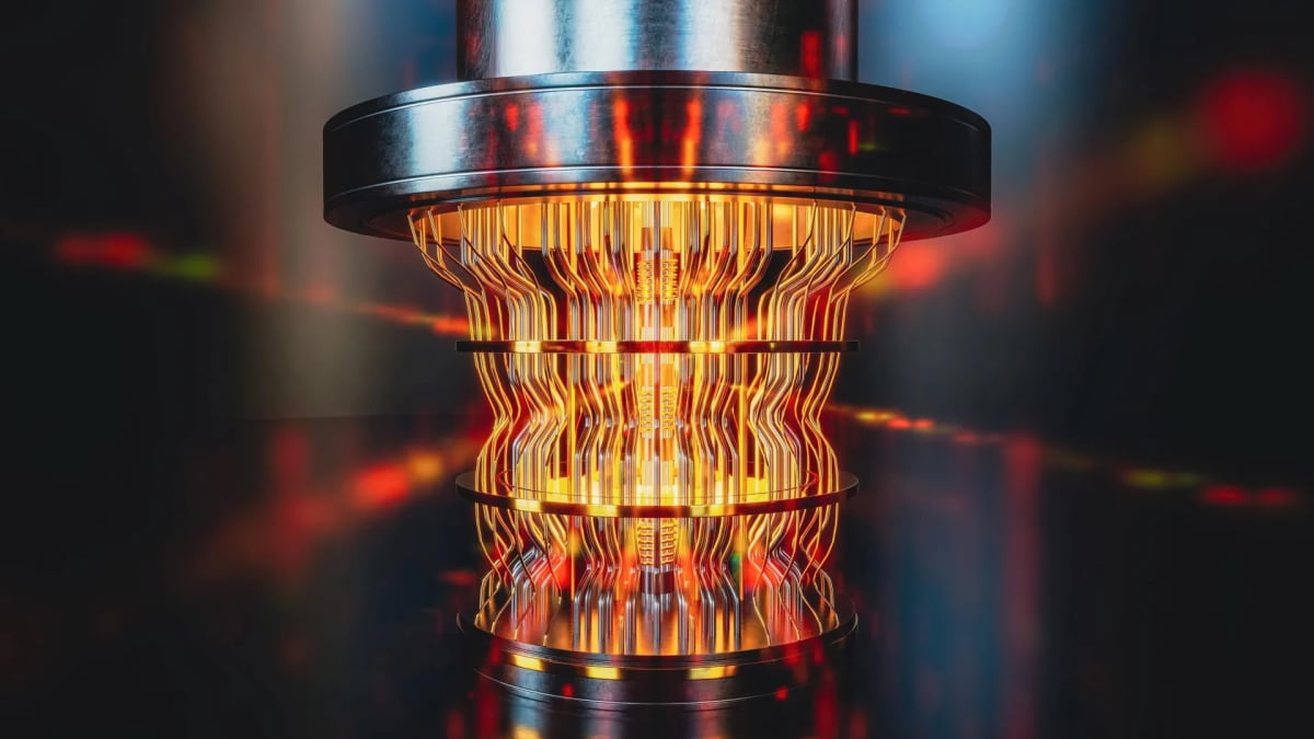 Glowing quantum computer processor with intricate circuits demonstrating advanced quantum computing technology