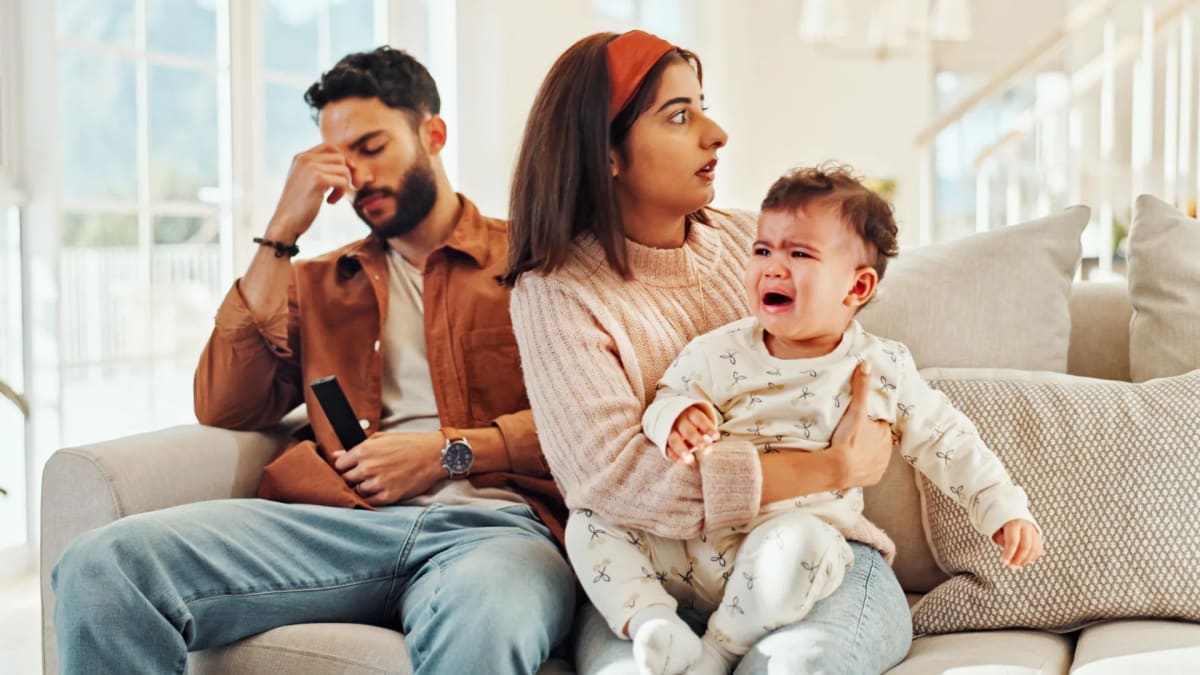 Dads' Mental Health Improves Early, Study Finds Support Need