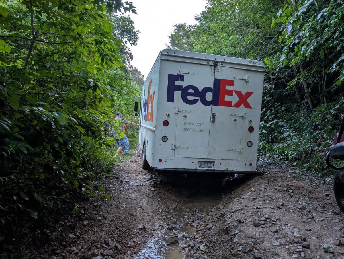 Ohio Firefighters Rescue GPS-Trapped FedEx Truck From Mud