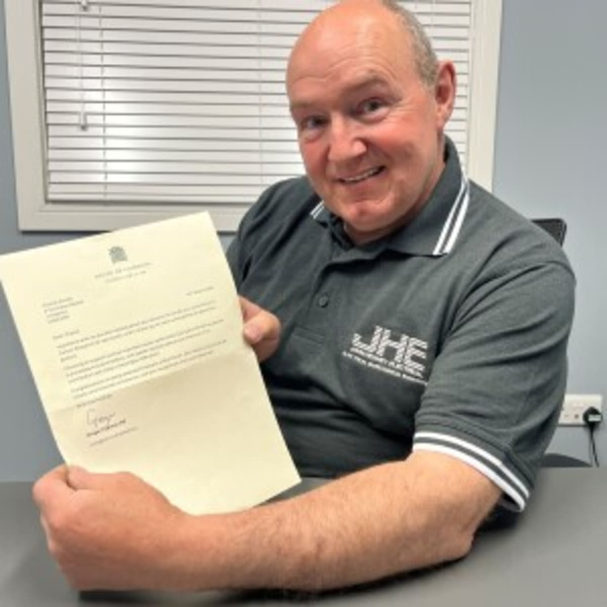 Engineer Donates $750 Bonus to Cancer Research After Wife's Recovery