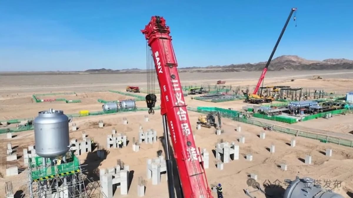 China Builds Massive Solar Heat Battery to Store Clean Energy