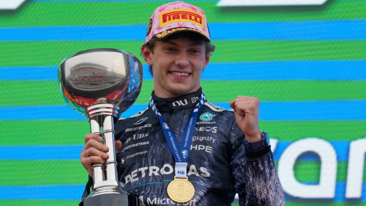 Teen Kimi Antonelli Wins 2nd Straight F1 Race in Japan