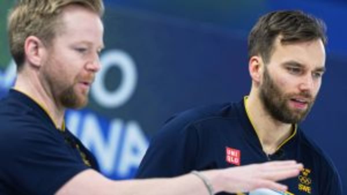 Canada Wins Third Straight at World Curling Championship - Image 4