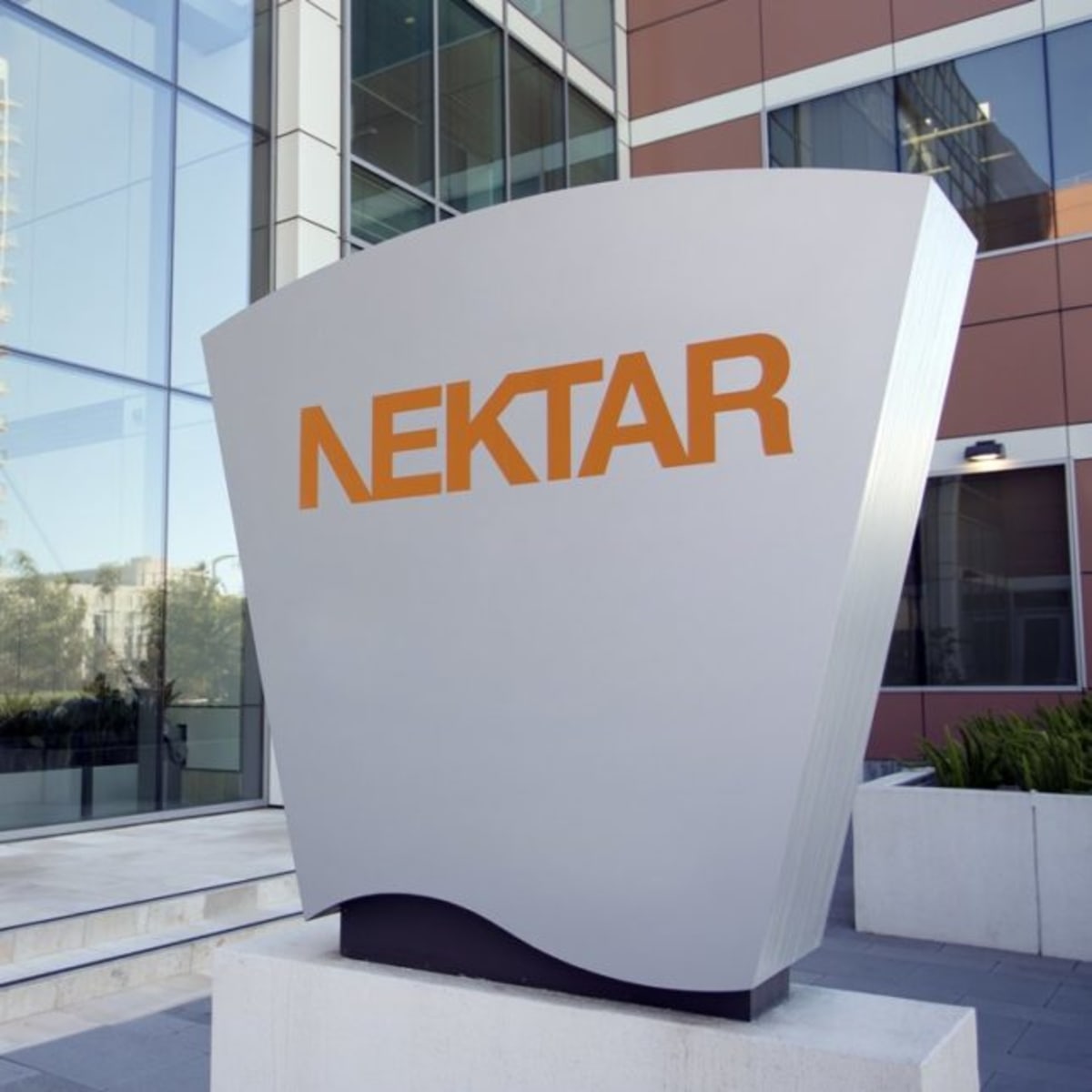 New Alopecia Drug Shows Hair Regrowth in 27% of Patients - Image 2