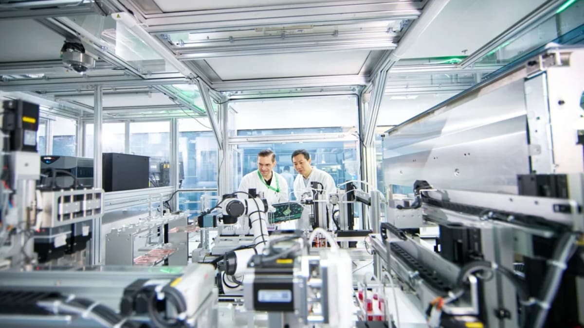 Lilly Signs $2.75B Deal for AI-Discovered Drug Candidates