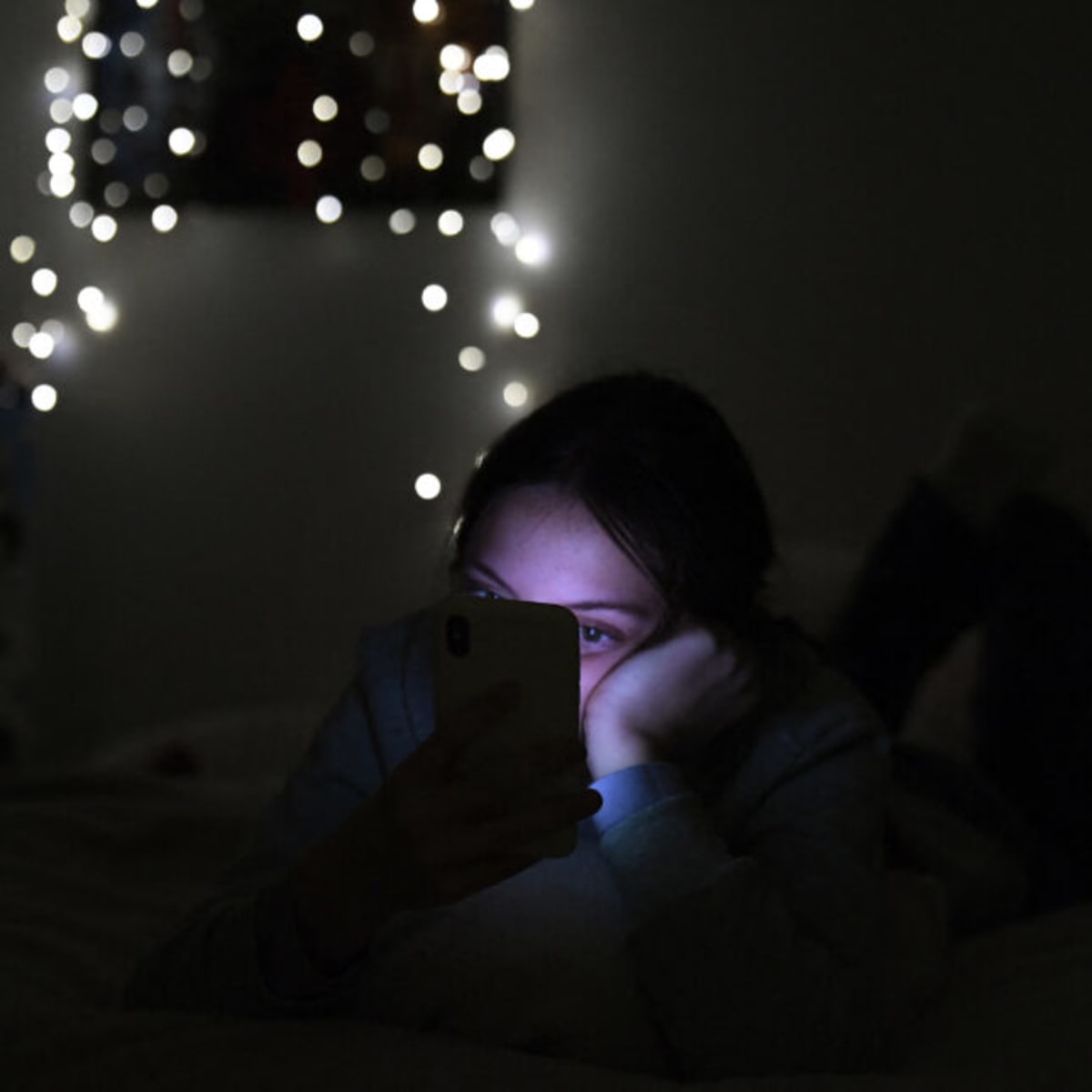 988 Hotline Linked to 11% Drop in Youth Suicides - Image 2