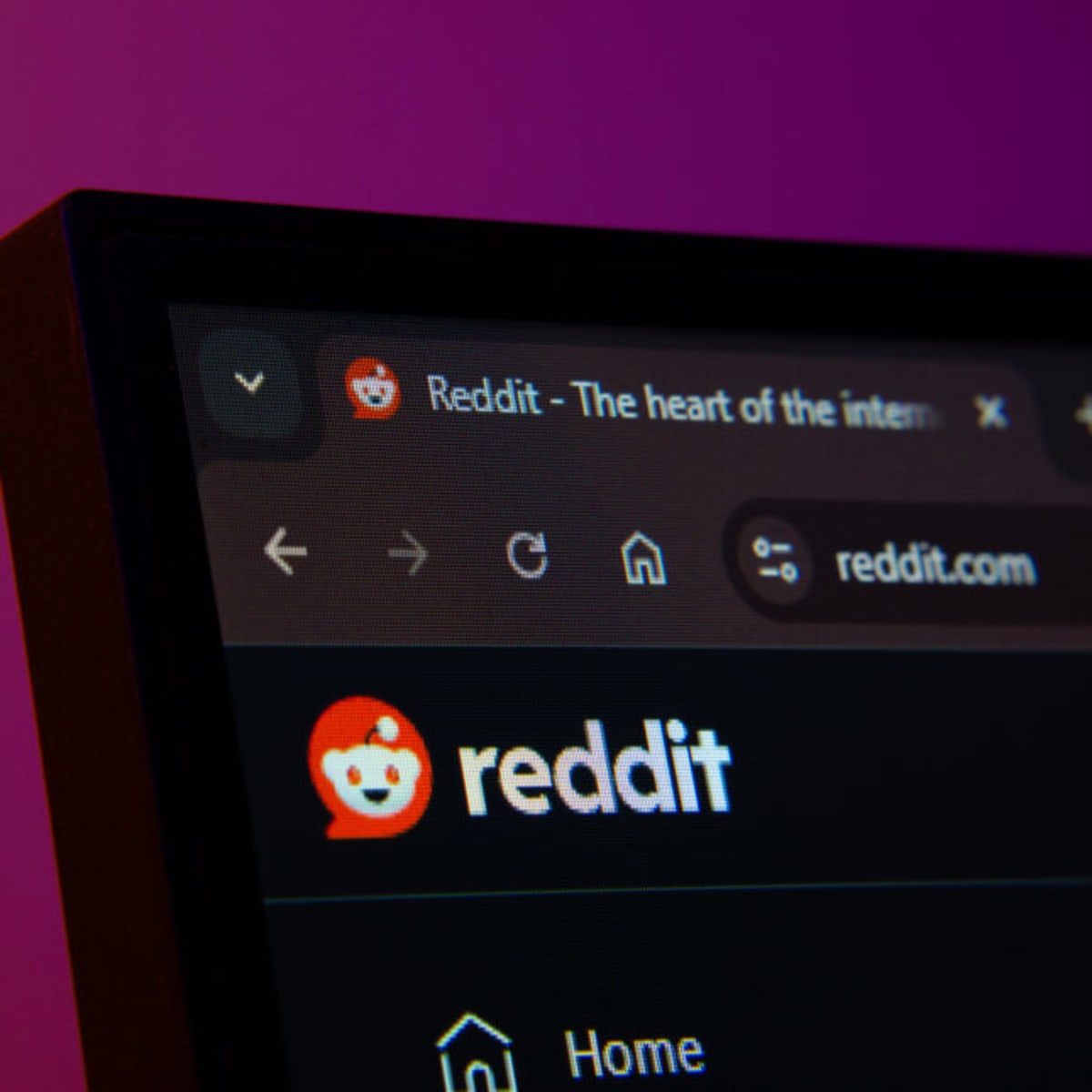 Reddit Reveals What Doctors Miss About Menopause - Image 2